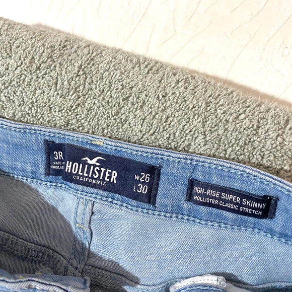 High Rise Super Skinny Distressed Jeans - Picture 3 of 4